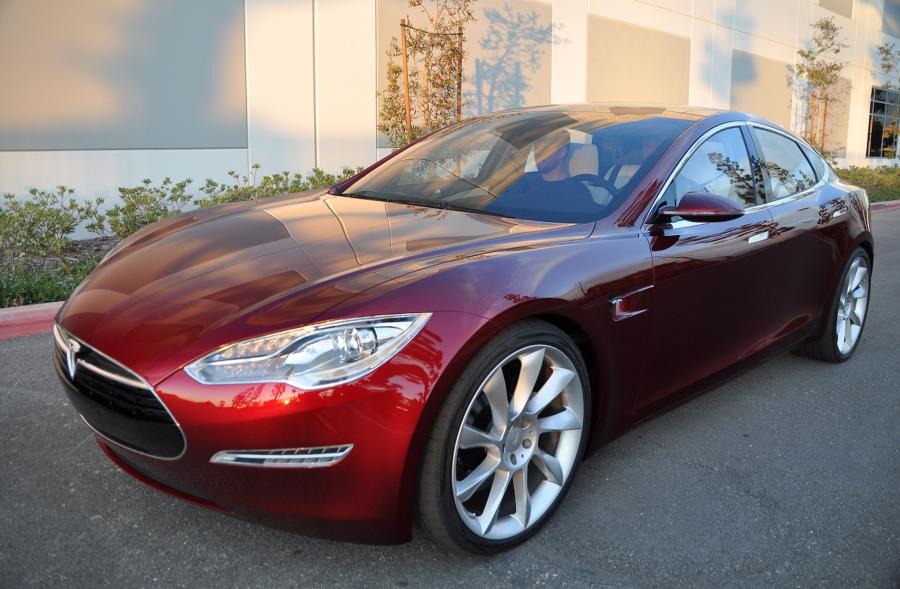  Tesla Model S Alpha 2011 года  (фото 3 из 17)